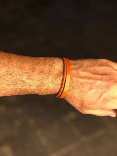 دستبند چرمی عسلی