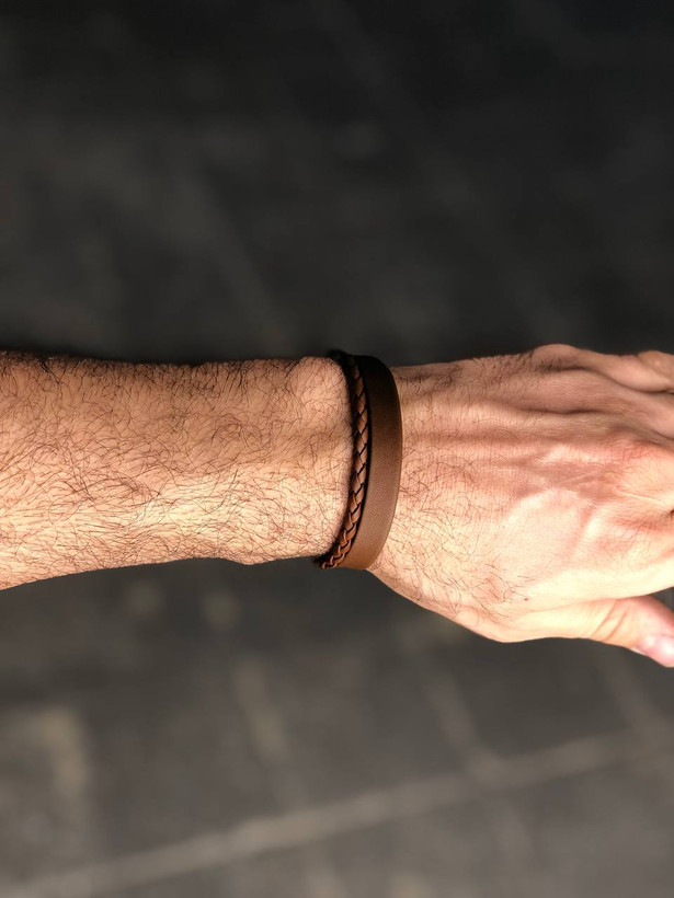 دستبند چرمی قهوه ای