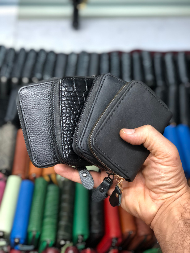 مشکی ساده و طرحدار